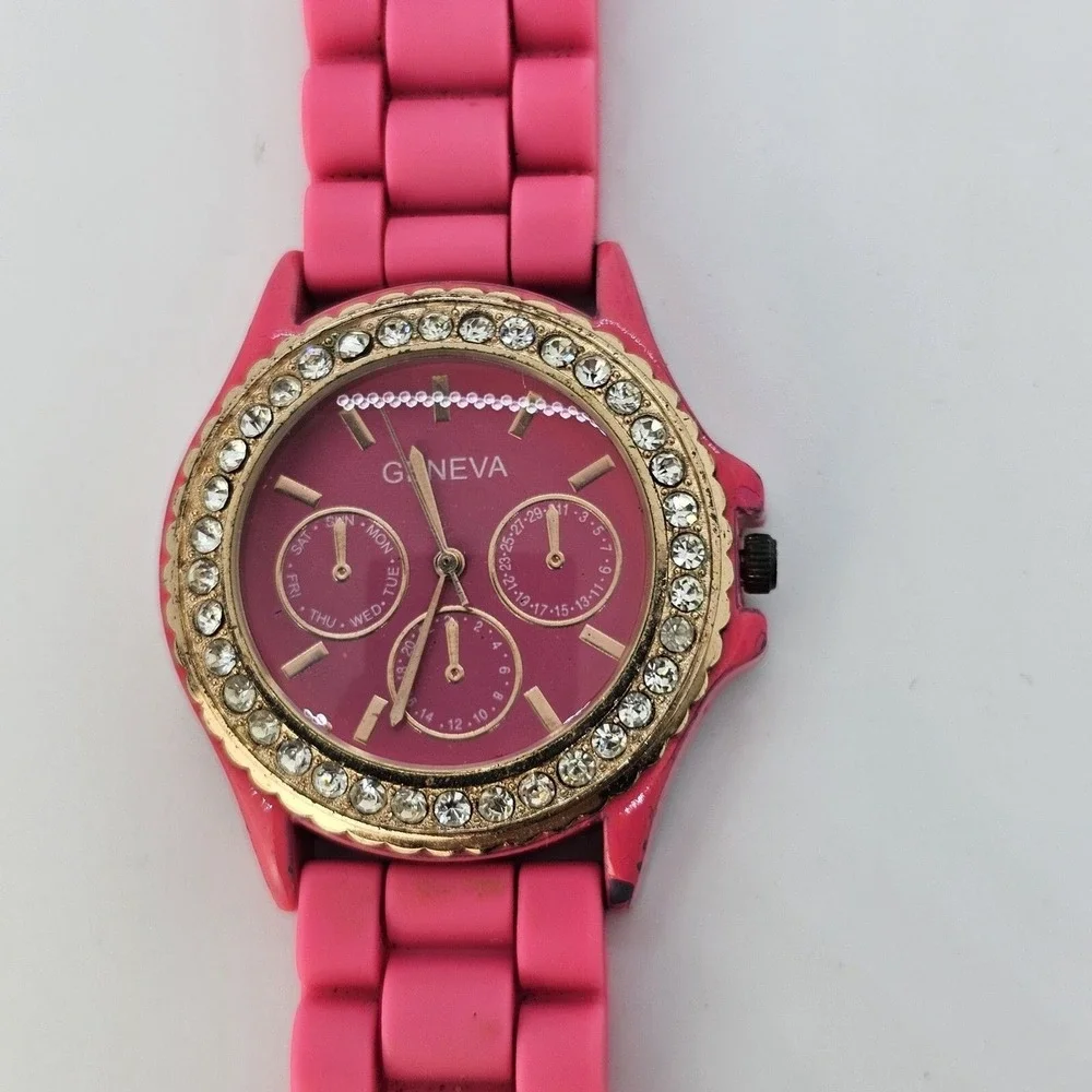 40MM Women's Watch Pink Dial Crystal Bezel Pink Plastic Band Straps‎ New Battery
